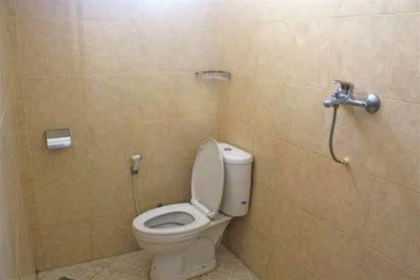 Puri Minggiran Guesthouse Yogya Yogyakarta Exteriör bild